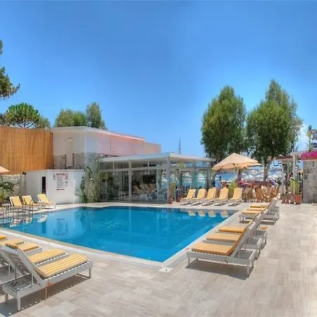 Hotell Comfy With Shared Pool Near Bodrum