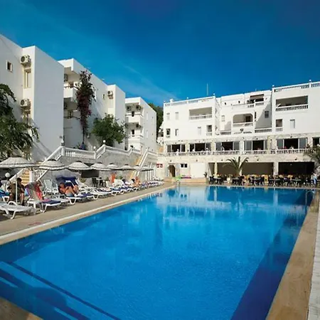 Hotell Comfy With Shared Pool Near Bodrum