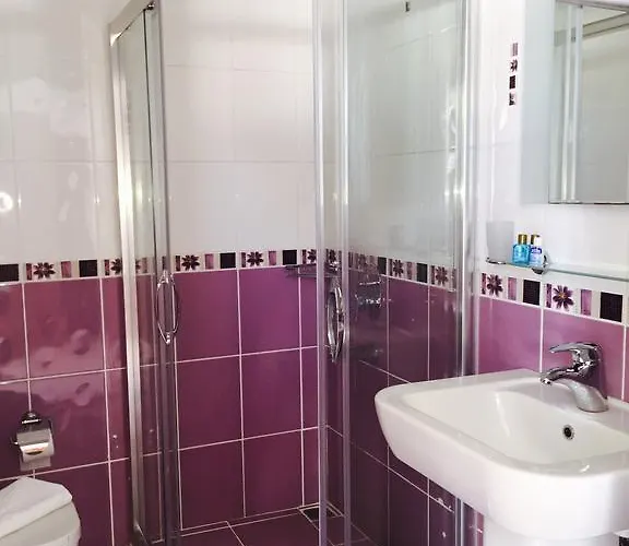 Comfy With Shared Pool Near 3* Αλικαρνασσός