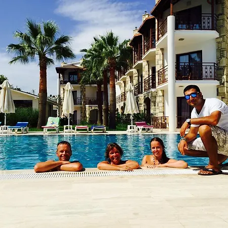Comfy With Shared Pool Near Отель