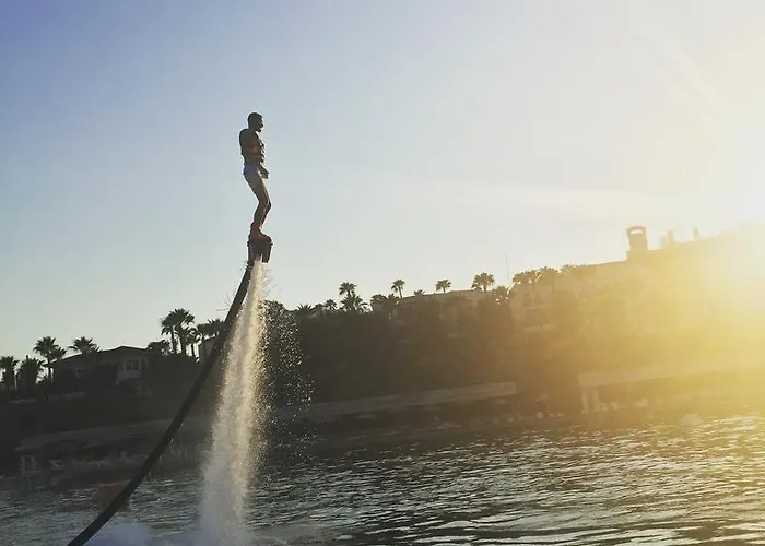 호텔 Comfy With Shared Pool Near 3*