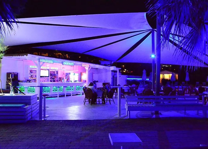 Comfy With Shared Pool Near 호텔 Bodrum