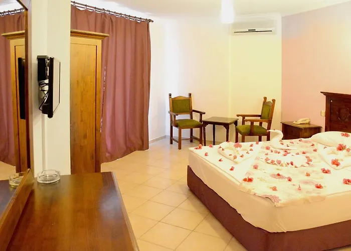 Hotel Comfy With Shared Pool Near Bodrum